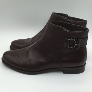 New Alfani Ayaa step it up flat ankle boots.